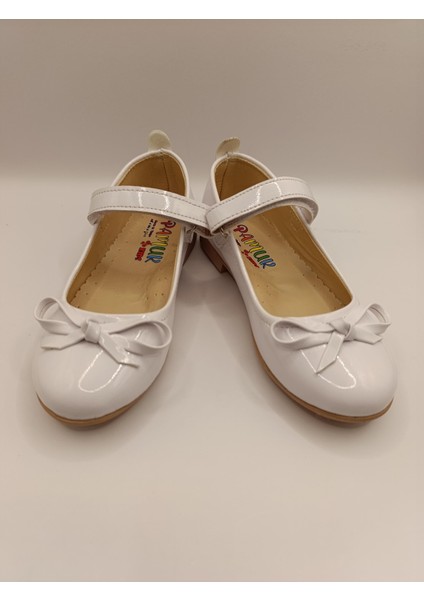 Kız Çocuk Rugan Kaydırmaz Taban Bıyık Babet fırsatları