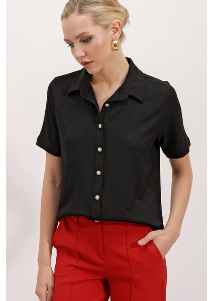 Kadın Bdart Dokulu Slim Fit Kısa Kollu Düğmeli Gömlek Siyah