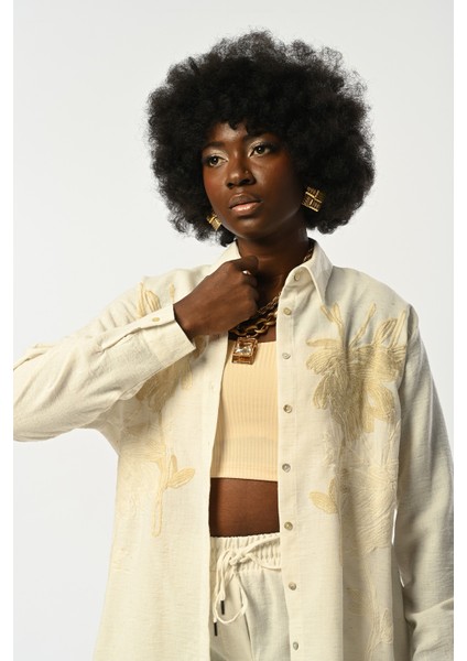 Kadın Önü Nakış Işlemeli Natur Renk Oversize Gömlek fiyatları
