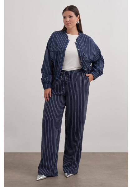 Astarlı Crop Çizgili Bomber Ceket fırsatları