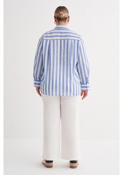 V Yaka Çizgili Gömlek fırsatları