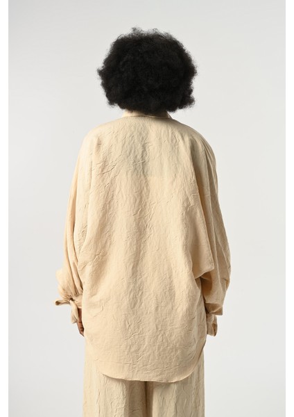 Kadın Kolları Bağlama Detaylı Kırışık Kumaş Düz Renk Oversize Gömlek indirimleri