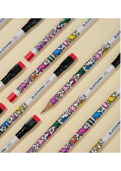 Keith Haring Limited Edition Balanced Ahşap Kurşun Tekli modelleri