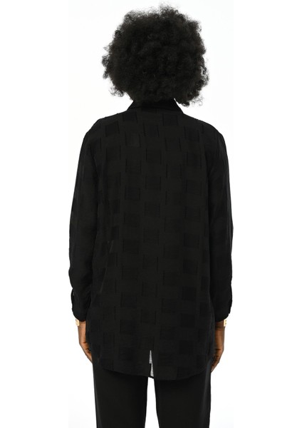 Kadın Siyah Renk Ince Kumaş Damalı Oversize Kesim Gömlek indirimleri