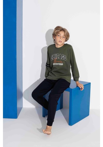 Tarık 10-15 Yaş Erkek Çocuk Chıcago Baskılı Interlok Pijama Takımı 4120320 - Yeşil
