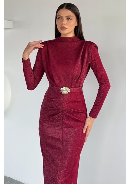 Kadın Dik Yaka Omuz Vatkalı Gold Toka Detaylı Likralı Işıltılı Elbise P-00018926 modelleri