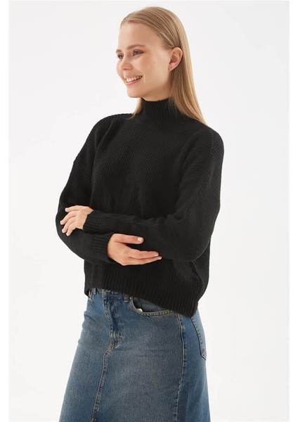 Dik Yaka Kazak Siyah