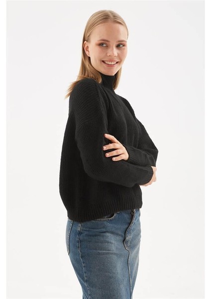 Dik Yaka Kazak Siyah modelleri