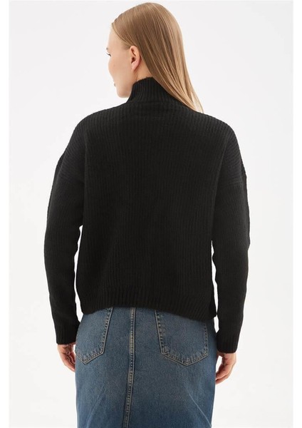 Dik Yaka Kazak Siyah fırsatları