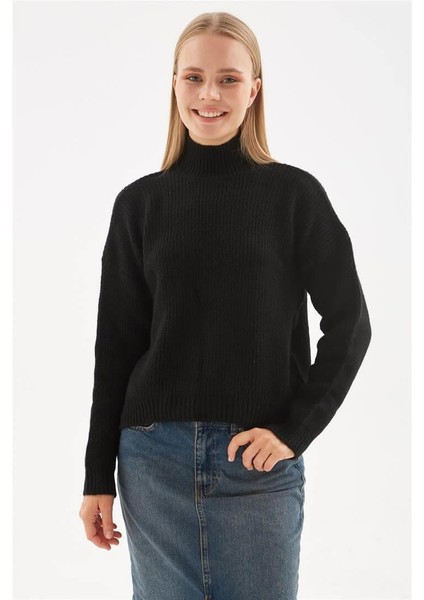 Dik Yaka Kazak Siyah indirimleri