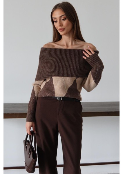 Kayık Yaka Baklava Desenli Soft Triko Kazak Kahve 8282
