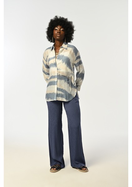 Kadın Desenli Yandan Bağlama Detaylı Gömlek fiyatları