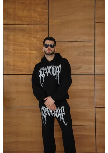 Erkek Premium Taş Baskılı Eşofman Takım Revenge Model (Siyah) Kapüşonlu Üst + Taşlı Baskılı Alt Modern Streetwear Tarzı Oversize Rahat Kalıp 3 Iplik Pamuklu - Siyah