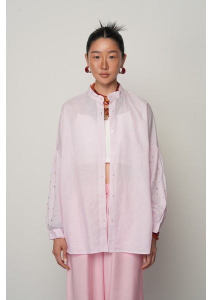 Kadın Kolları Taş Işlemeli Hakim Yaka Pembe Gömlek