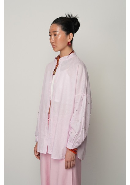 Kadın Kolları Taş Işlemeli Hakim Yaka Pembe Gömlek fiyatları