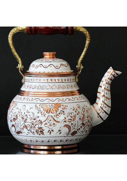 El Işçiliği Bakır Çaydanlık