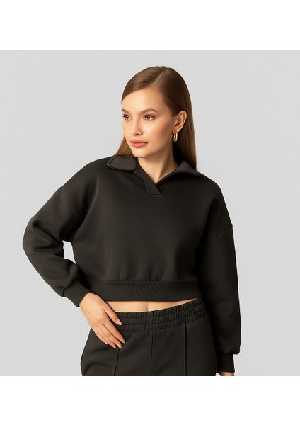Üç Iplik Patlı Yakalı Kısa Kadın Sweat