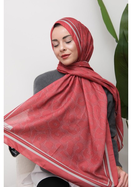 Leopar Desenli Dijital Soft Şal