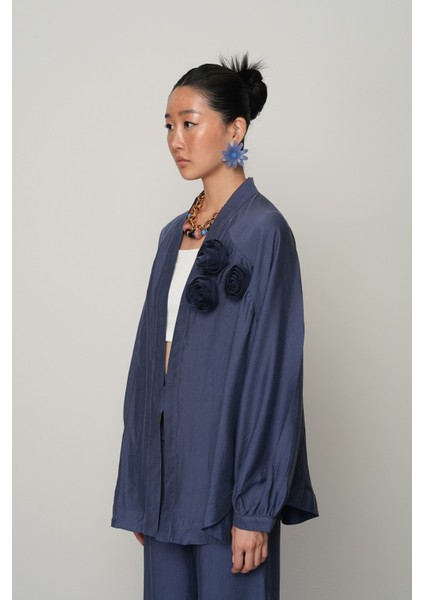 Kadın Gül Detaylı Düz Renk Oversize Kesim Kimono fiyatları