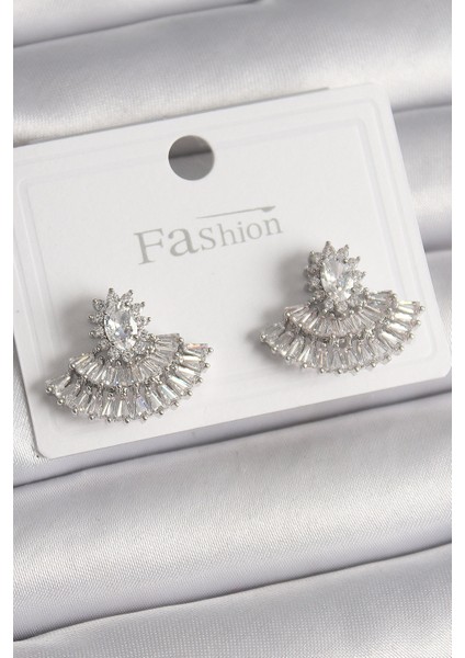 Pirinç Gümüş Renk Zirkon Taşlı Yelpaze Model Kadın Küpe - Lisinya