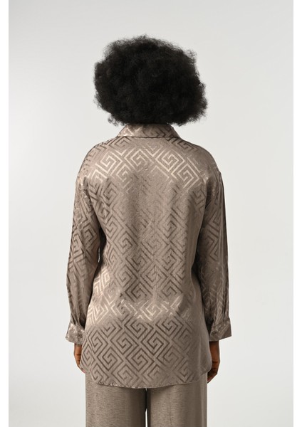 Kadın Gemometrik Desenli Belden Bağlama Detaylı Gri Renk Gömlek indirimleri