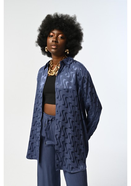Kadın Indigo Renk Desenli Oversize Tesettür Gömlek