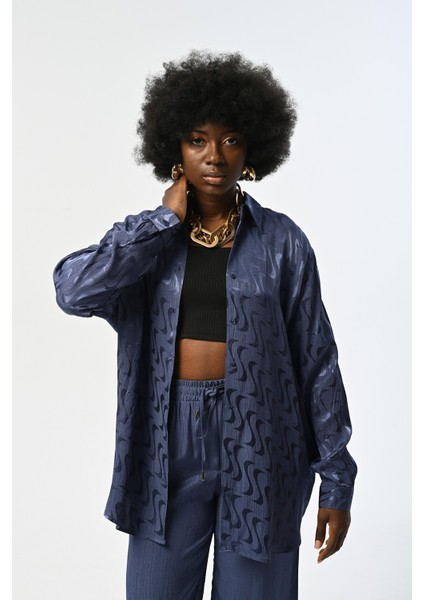 Kadın Indigo Renk Desenli Oversize Tesettür Gömlek fiyatları