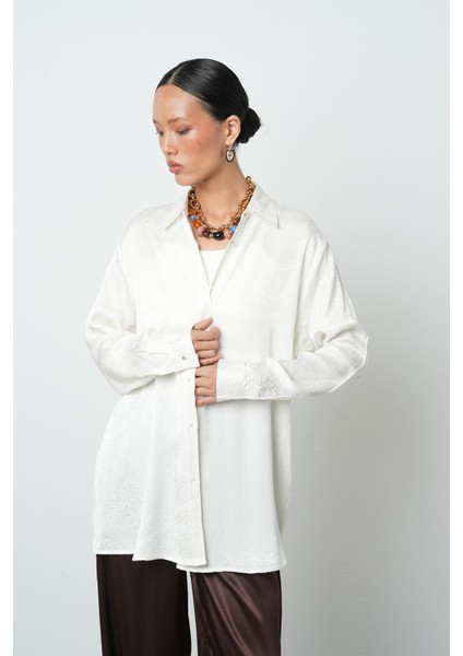 Kadın Ekru Renk Karışık Desenli Oversize Kesim Gömlek modelleri