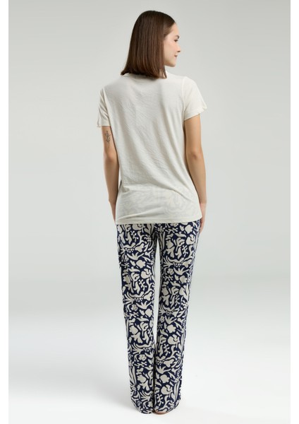 Kadın Süprem Kumaş Kısa Kollu Pijama Takımı modelleri