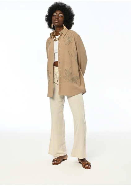 Kadın Nakış Işlemeli Oversize Kesim Düz Renk Gömlek fırsatları