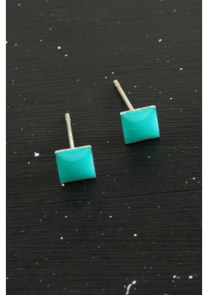 Kare Mineli Minik Küpe