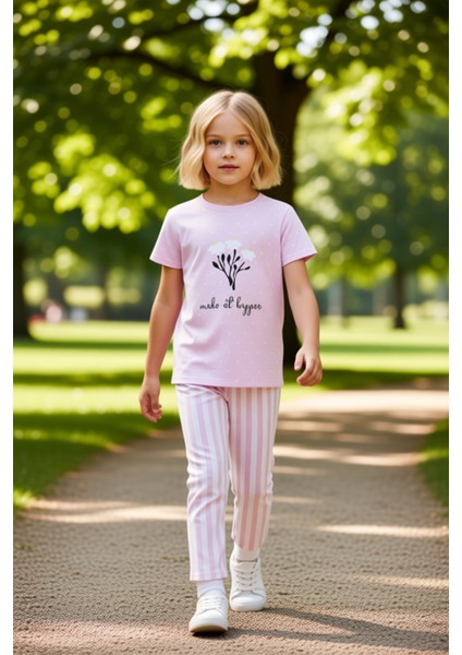 Çocuk Pijama Takımı Kızlar Için Çiçekli Üst ve Çizgili Alt Kombinasyonu Kaliteli Şık Rahat modelleri