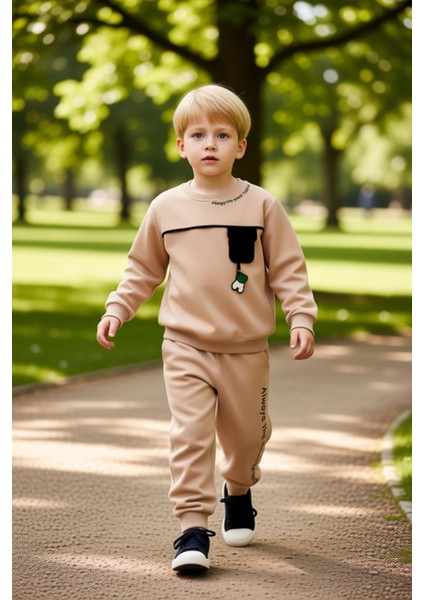 Erkek Çocuk Pamuklu Örme Baskılı Günlük Takım Rahatlık ve Stil Bir Arada Kaliteli Şık Rahat