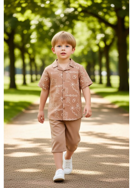 Erkek Çocuk Pamuklu Gömlek ve Pantolon Takımı Doğanın Izinde Şıklık Kaliteli Şık Rahat