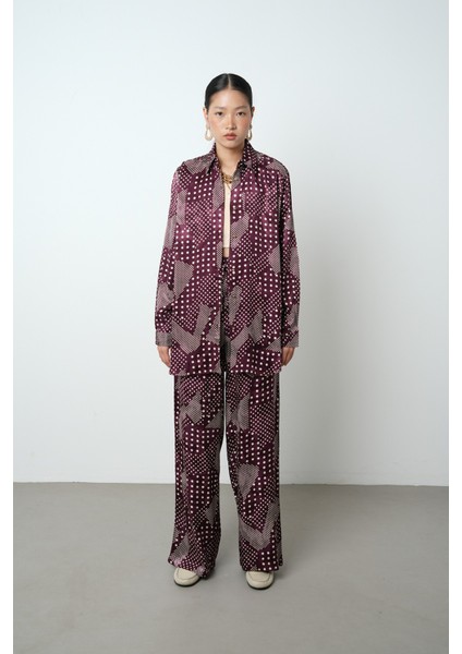 Kadın Bordo Renk Puantiye Desenli Oversize Kesim Gömlek fırsatları
