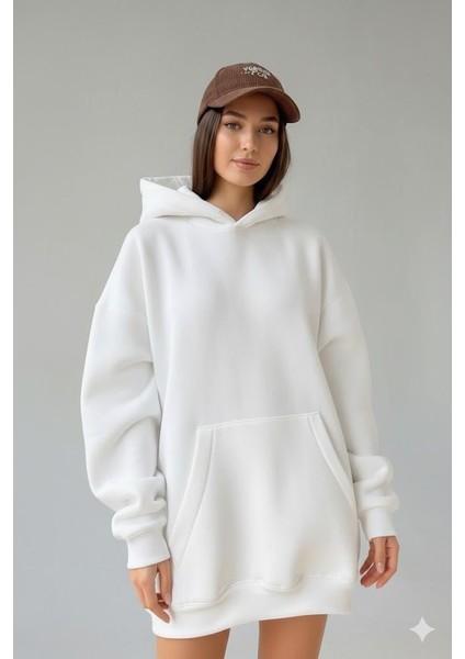 Kadın Oversize Beyaz Sweatshirt 3 Iplik Şardonlu Kapüşonlu Cepli – Rahat Kalıp