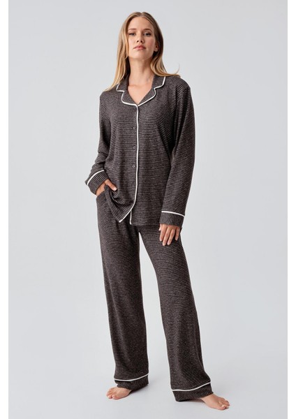 Uzun Kollu Düğmeli Esnek Yumuşak Dokulu Viskoz Pijama Takım 18217