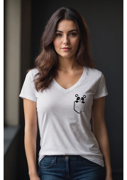 Panda Baskılı Beyaz V Yaka Tişört