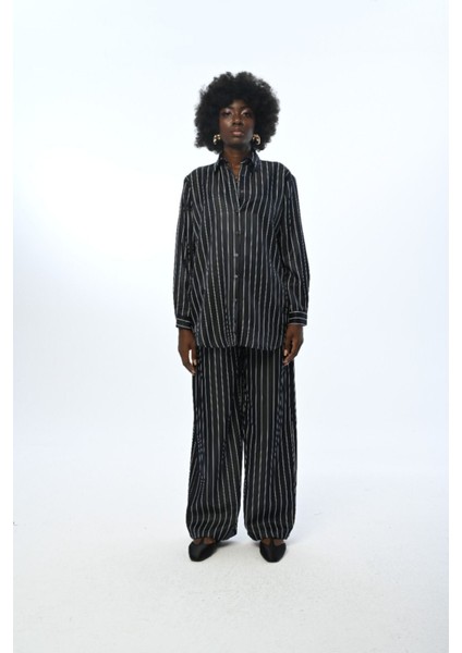 Kadın Düz Renk Çizgili Oversize Kesim Gömlek modelleri