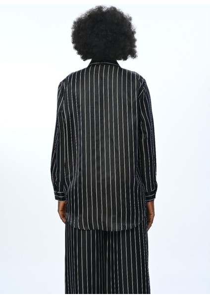 Kadın Düz Renk Çizgili Oversize Kesim Gömlek fırsatları