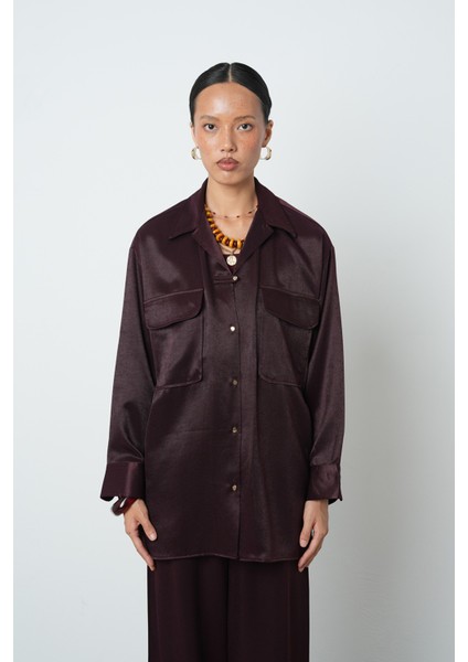 Kadın Düz Renk Çift Cepli Altın Düğme Detaylı Gömlek