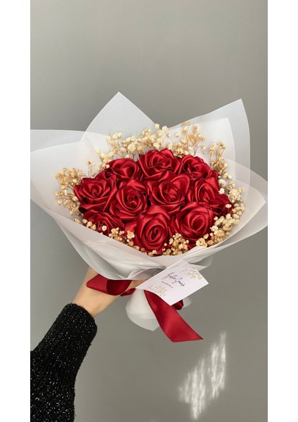 10'lu Kırmızı Cipsolu Solmayan Saten Gül Buketi, Öğretmene Hediye
