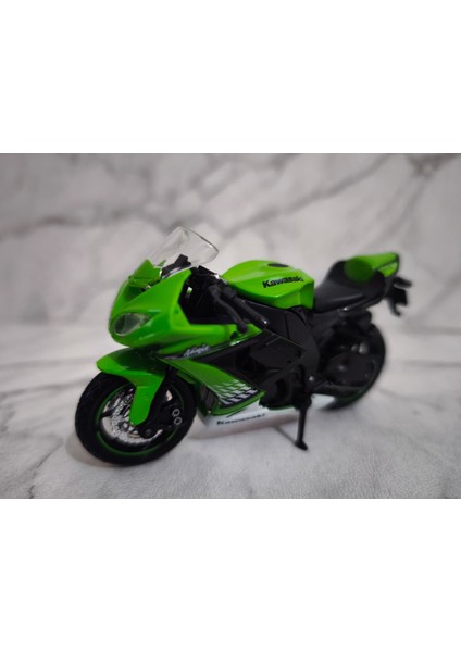 Kawasaki Ninja ZX-10R Model Motorsiklet 1/18 Model Motosiklet