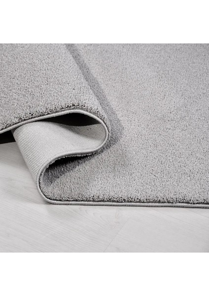 Pedraza Modern Koyu Gri Polyester Kaydırmaz Tabanlı Makine Halısı fırsatları