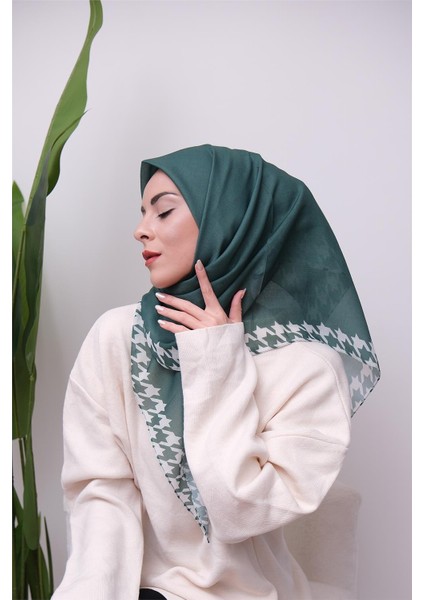 Şık Kazayağı Desenli Dijital Soft Eşarp indirimleri