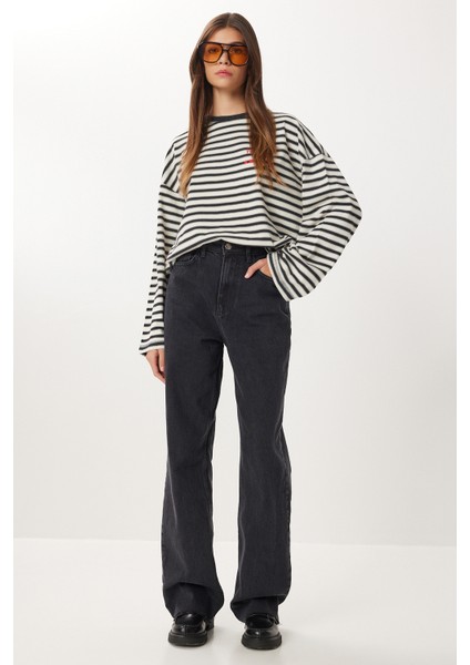 Kesik Paça Soluk Efektli Jean P0292 LRI0023 Antrasit fiyatları