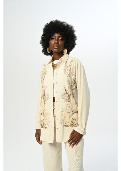 Kadın Önü Pul ve Payet Işlemeli Oversize Kesim Gömlek