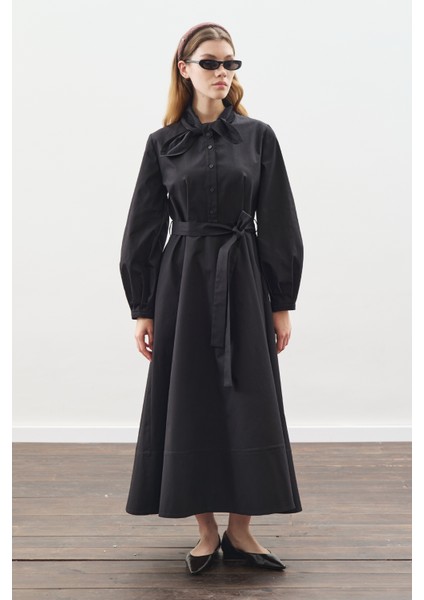 Yakası Bağlama Detaylı Elbise Siyah modelleri