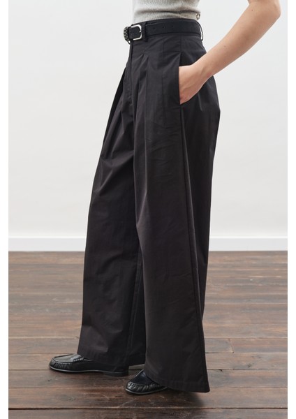 Geniş Pileli Gabardin Pantolon Siyah indirimleri