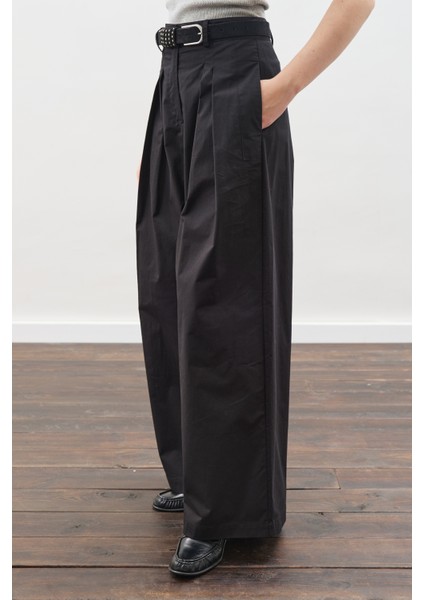 Geniş Pileli Gabardin Pantolon Siyah